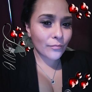 Meet your Posher, Alicia